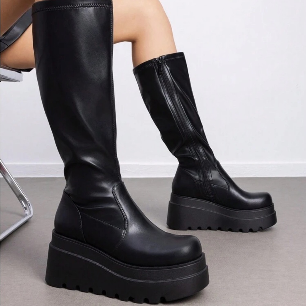 SHEIN Black Platform Boots